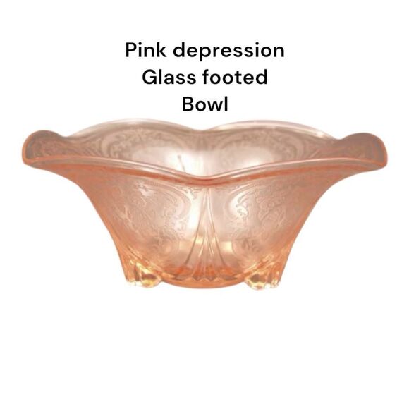Vintage Royal Lace pink Depression glass ruffled footed console - Picture 1 of 9